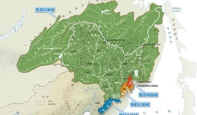 澳门是中国的一个特别行政区，以其独特的文化、历史和经济地位著称。近年来，随着科技的快速发展和互联网的普及，人们对于未来的预测和期待越来越高。关于澳门天天免费精准大全这一关键词，本文将从仔细释义、解释与落实三个方面展开探讨。