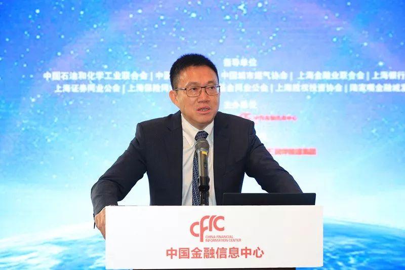 关于新奥正版资料的深度解读与考试释义探讨——免费提供的资料与未来的趋势分析