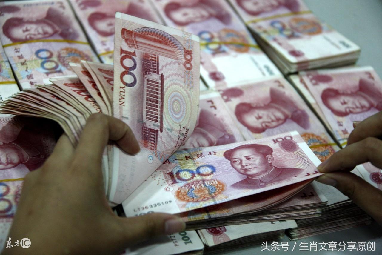 今晚必中二肖，全面解答、解释与落实的策略探讨